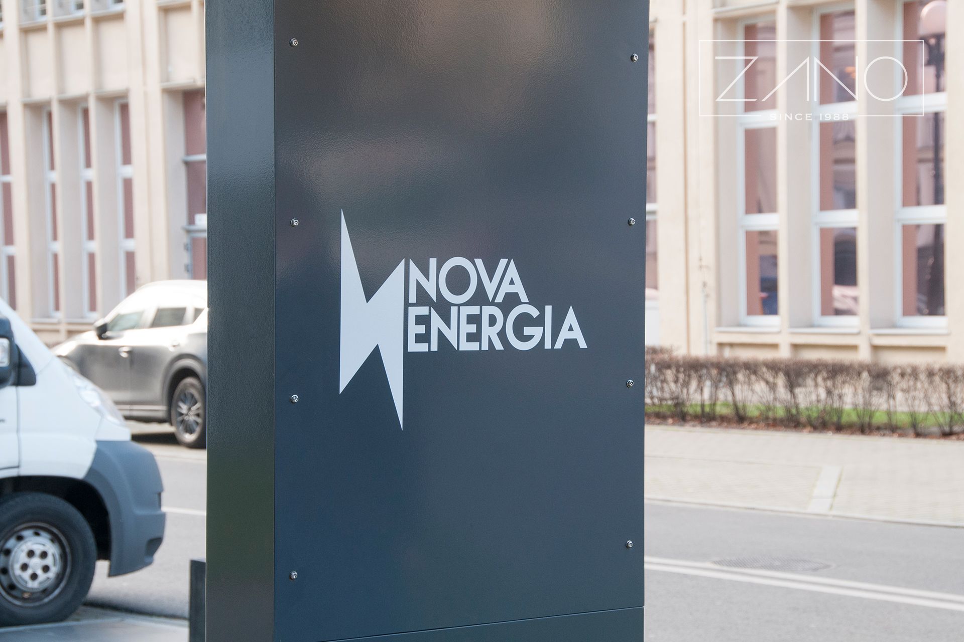 Nova Energia - AGH Krakow solar bench